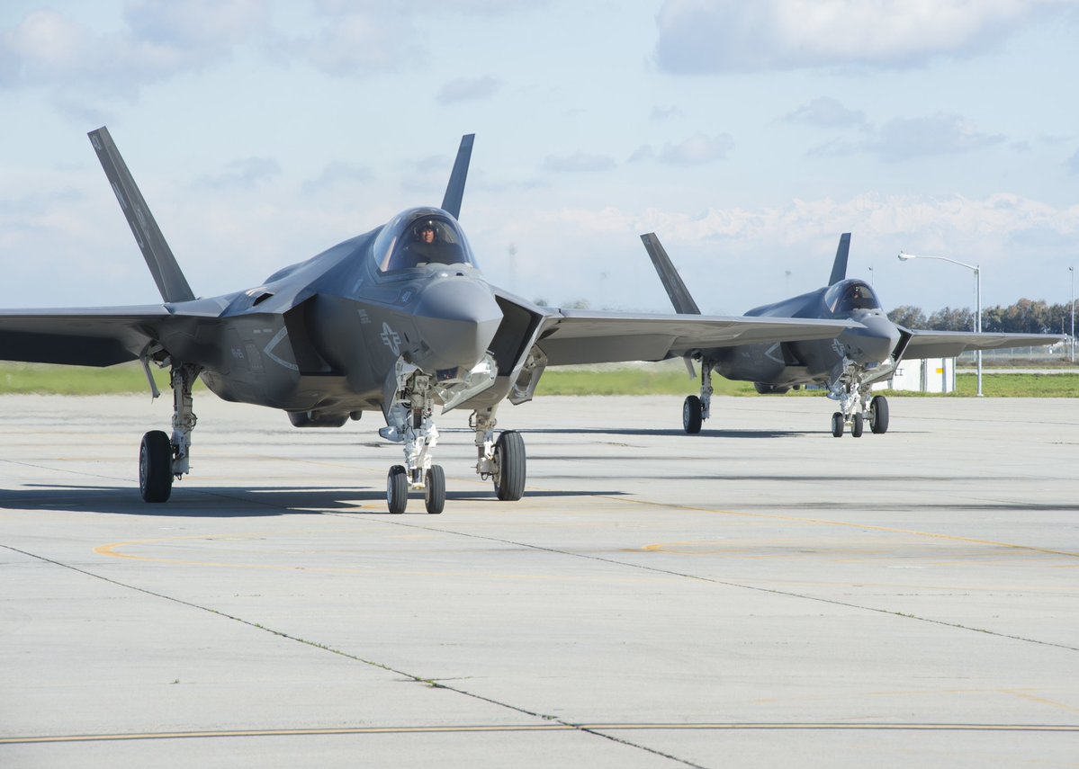 4x F-35C Lightning II moved to US Naval Air Station Lemoore, California to boost strike capabilities of carrier air wings - #PacificOcean  