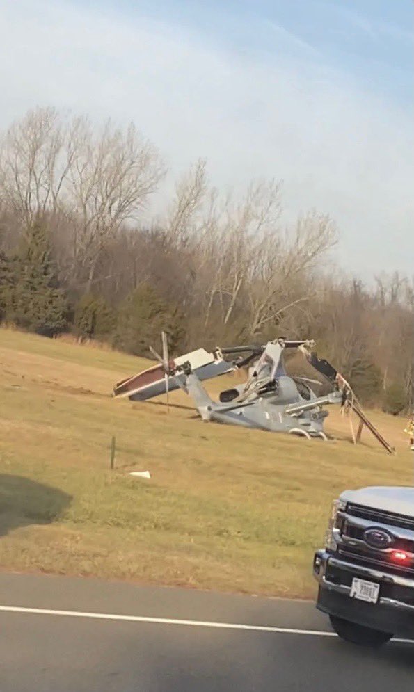 A Marine Corps AH-1 helicopter crashed at around 3:30 this afternoon near Wrightstown, New Jersey. 2 people who were on board were taken to the hospital in stable condition, the military said.  Photo via @vMagic32