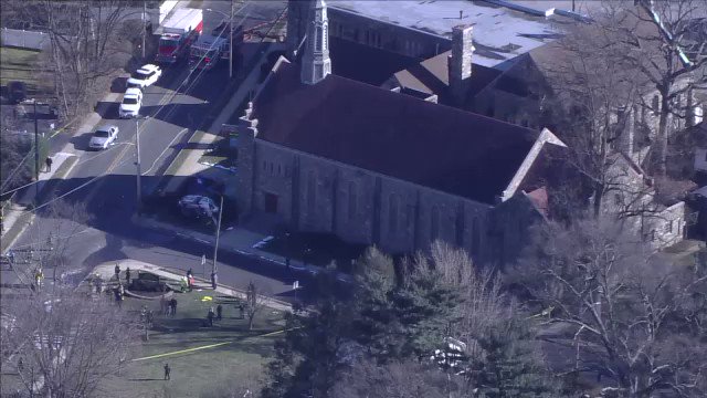A medical helicopter has crashed in Drexel Hill.  Firefighters are working the wreckage in the 600 Burmont Road.  No word on injuries at this time.  Delaware County has just put a TFR over the immediate scene forcing other aircraft out of the area