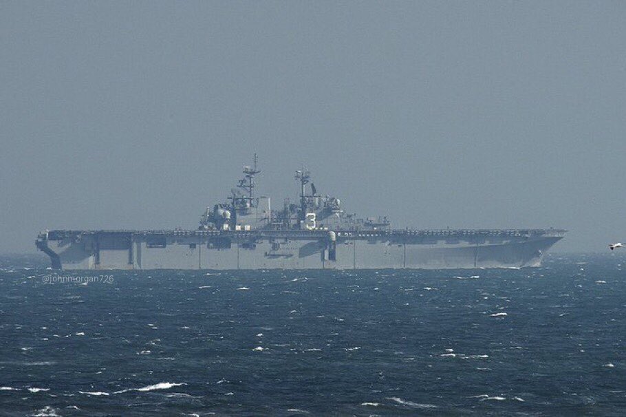 USS Kearsarge (LHD 3) Wasp-class amphibious assault ship leaving Norfolk, Virginia - January 14, 2022 * photo courtesy of @johnmorgan726