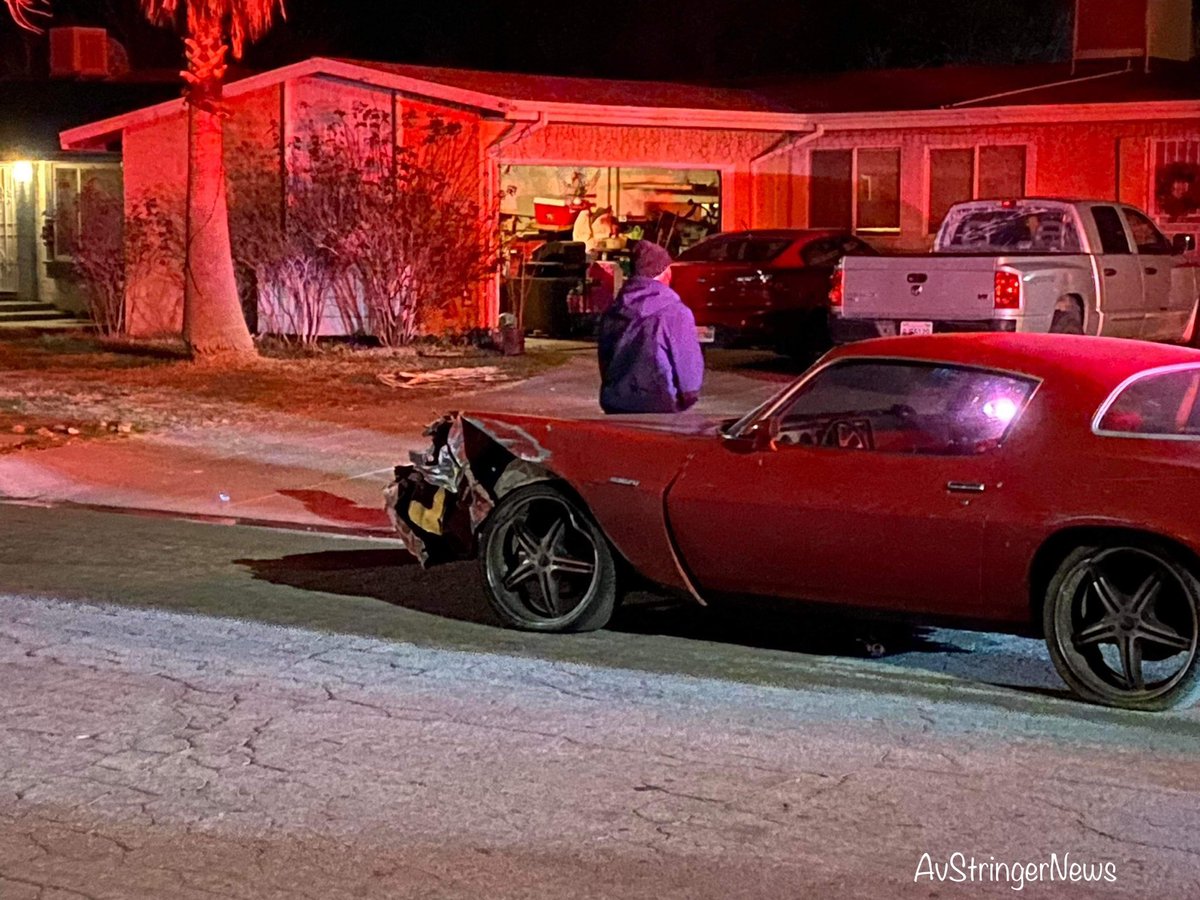 Lancaster,ca: 902t/902r(traffic collision with injuries/ rescue responding ) 10th st w and ave H-8( Kingtree ave ) possible hit and run