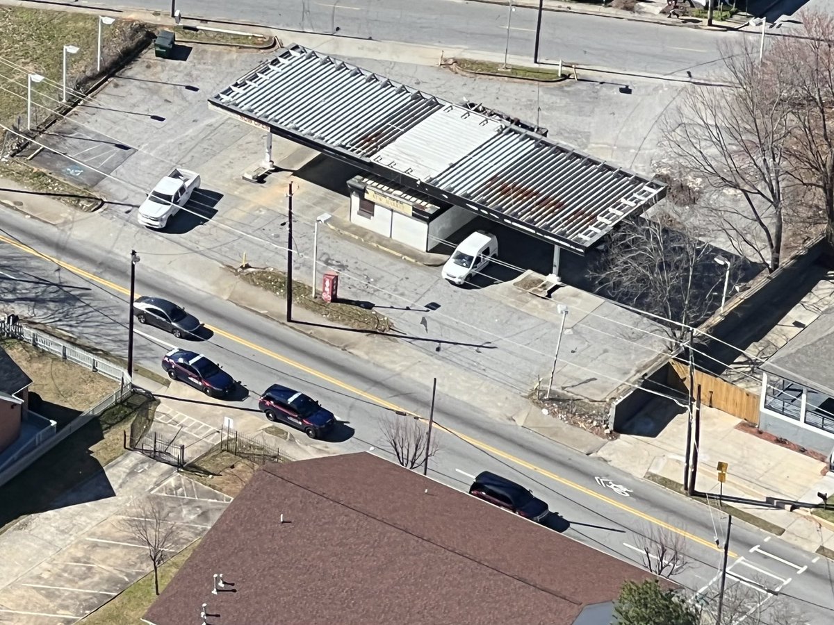 Multiple @Atlanta_Police units on scene of an unknown disturbance in W Atlanta on Joseph E Lowrey Blvd and Booker Washington Dr