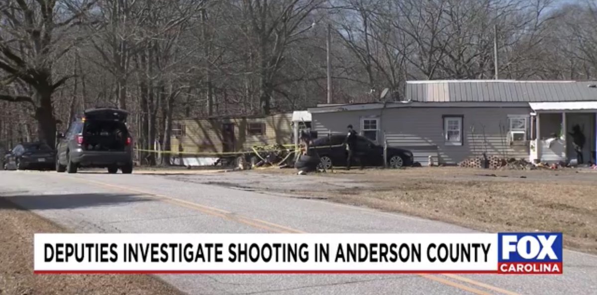 .@AndersonSheriff investigating a shooting on Charles Reed Road in Iva. One man hit, rushed to hospital. One man says he was pulled over bc car matched description of shooter. Unclear if actual shooter has been detained