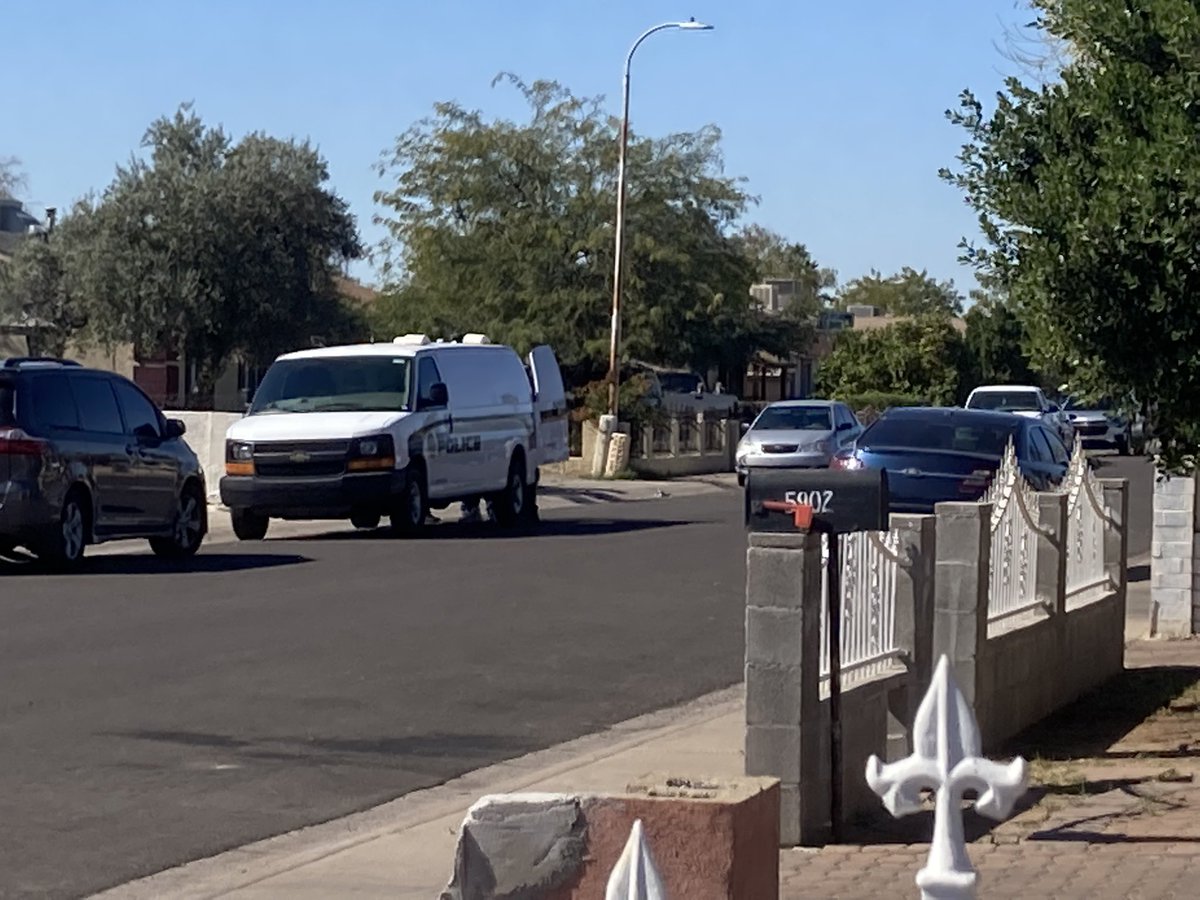 Scene of an arrest in Phoenix where Glendale Police just showed up to take the man into custody