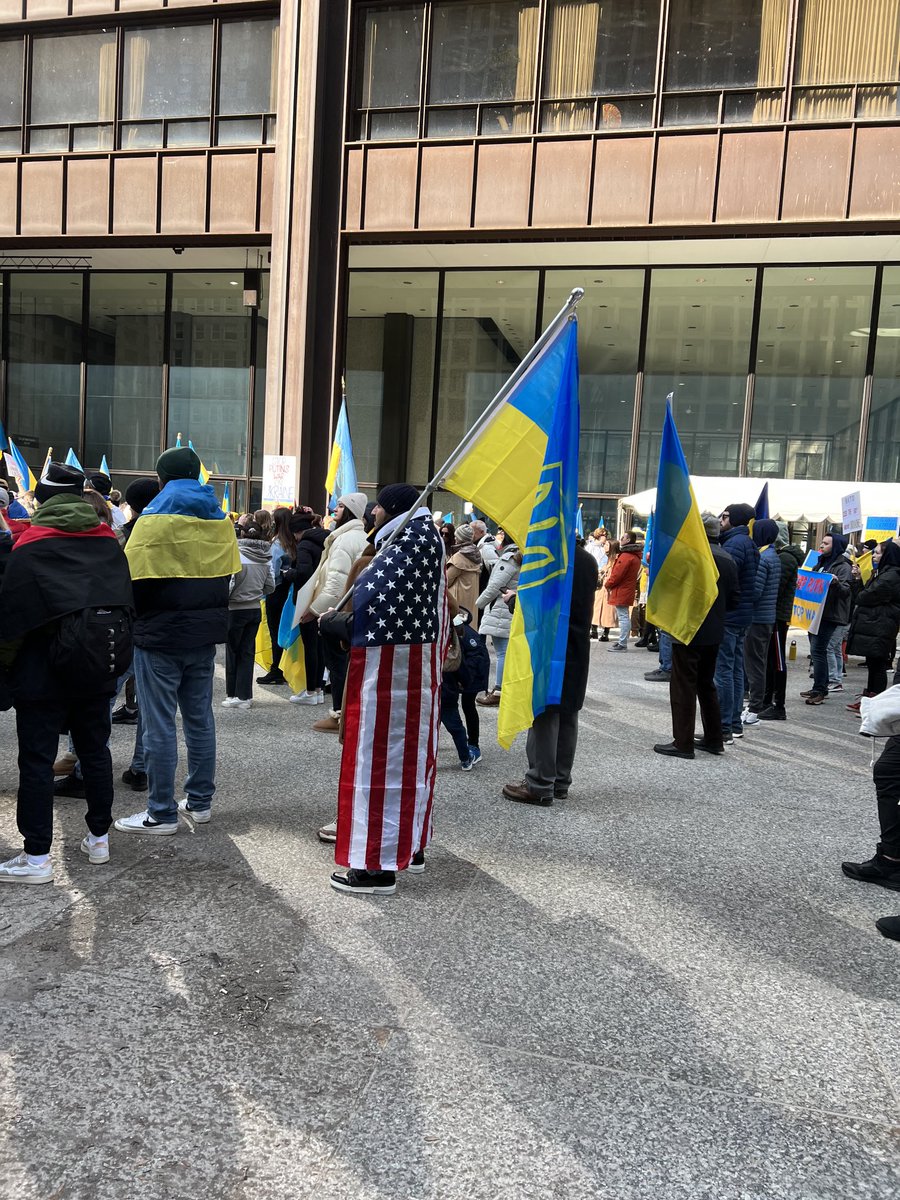 Large rally at Daley Plaza on support of Ukraine.