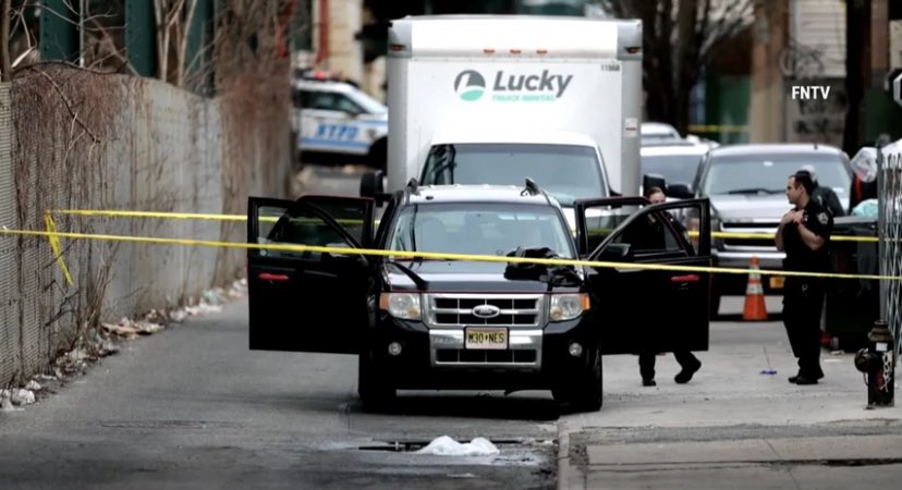 Off-duty Cop Shot at in Manhattan, Suspect Apprehended