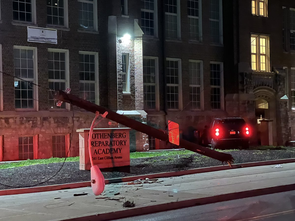 3 people seen running away after   an SUV crashed into a pole then Rothenberg Prep in OTR