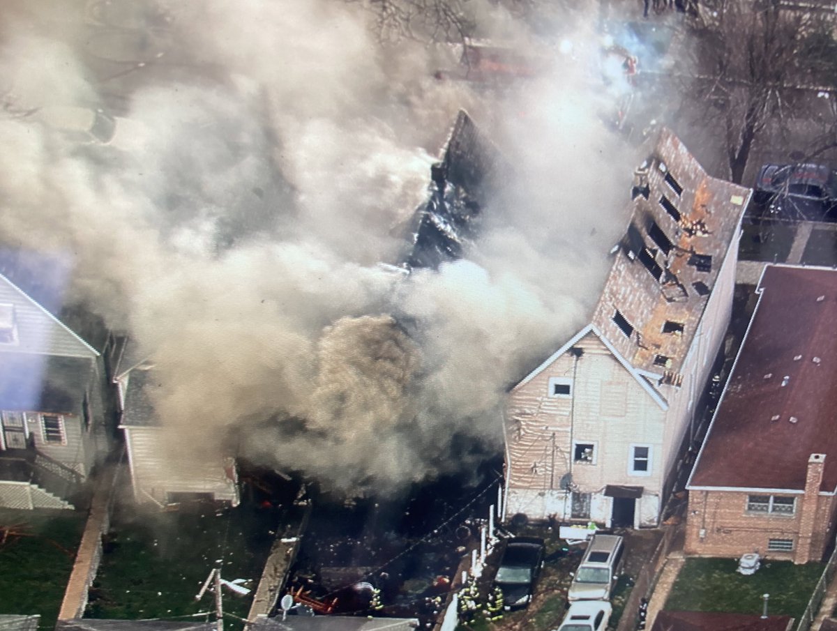 Chicago Lawn - fire has spread to 3 homes on Bell between 67th & 68th