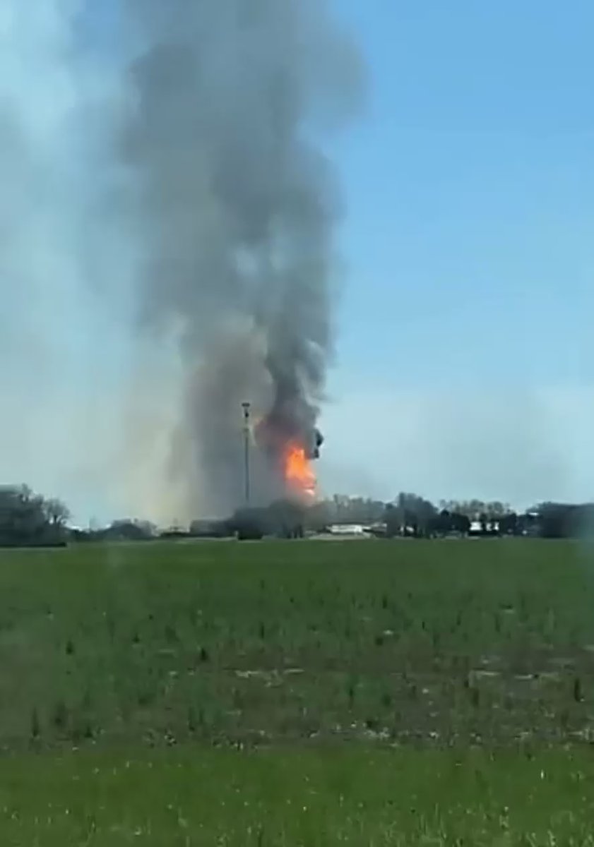 Huge explosion reported at a gas plant in Heaven Kansas  pushpinHaven l Kansas  Multiple people reported a  boom in Heaven Kanas as Multiple emergency crews are responding to the Huge gas explosion at a gas plant. Reports of Huge flames can be seen miles away