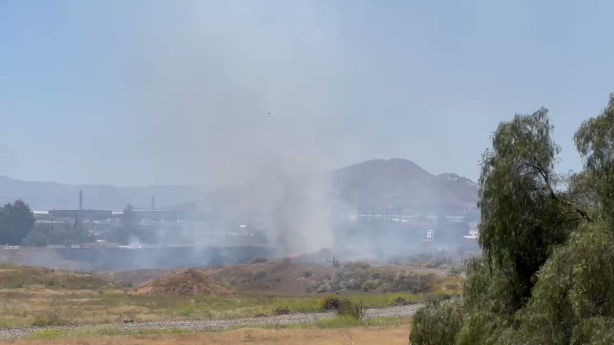 Colton vegetation Fire Agua Mansa