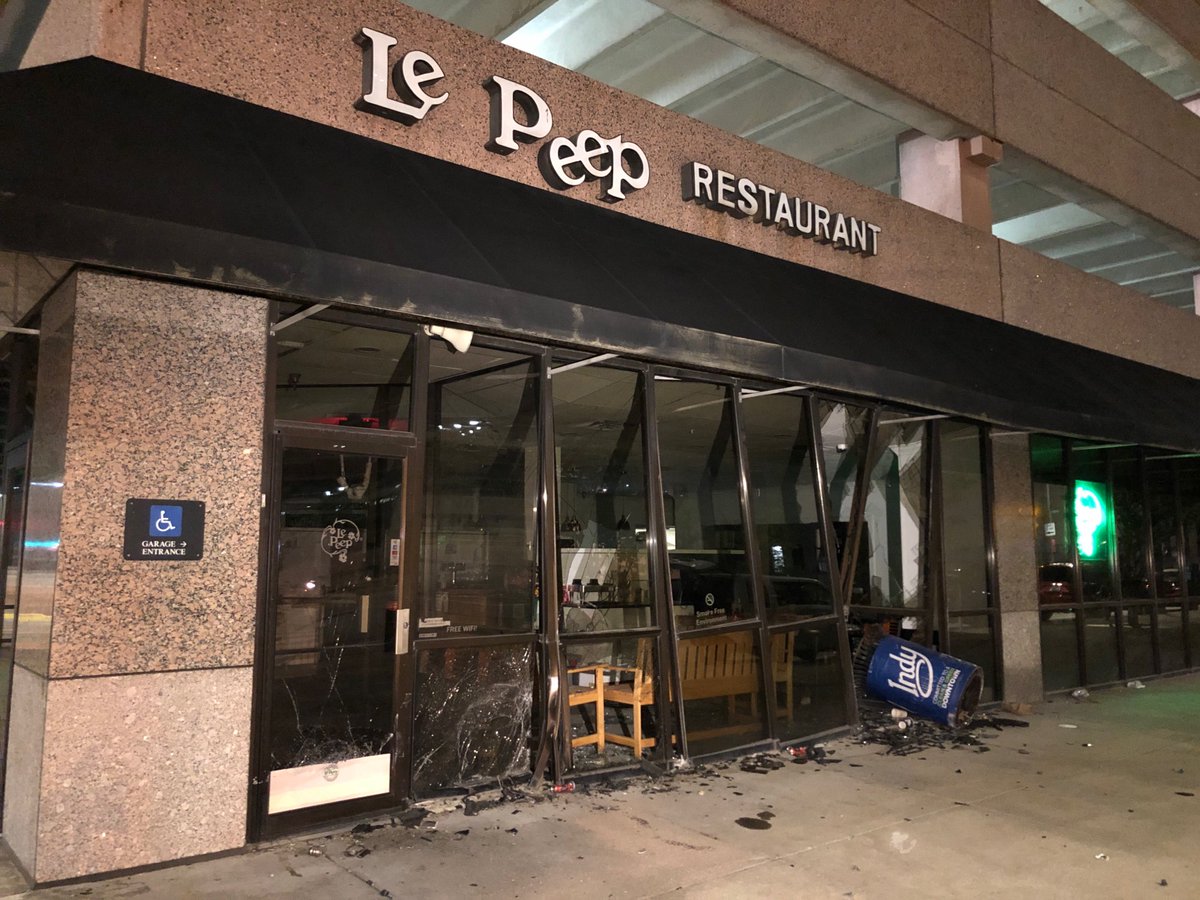 IMPD confirms no one was seriously hurt in an early morning crash when 2 drivers collided at the New York St / Illinois St intersection, & crashed in to the nearby wall of Le Peep.  1 driver was taken to the hospital, the other was treated on scene