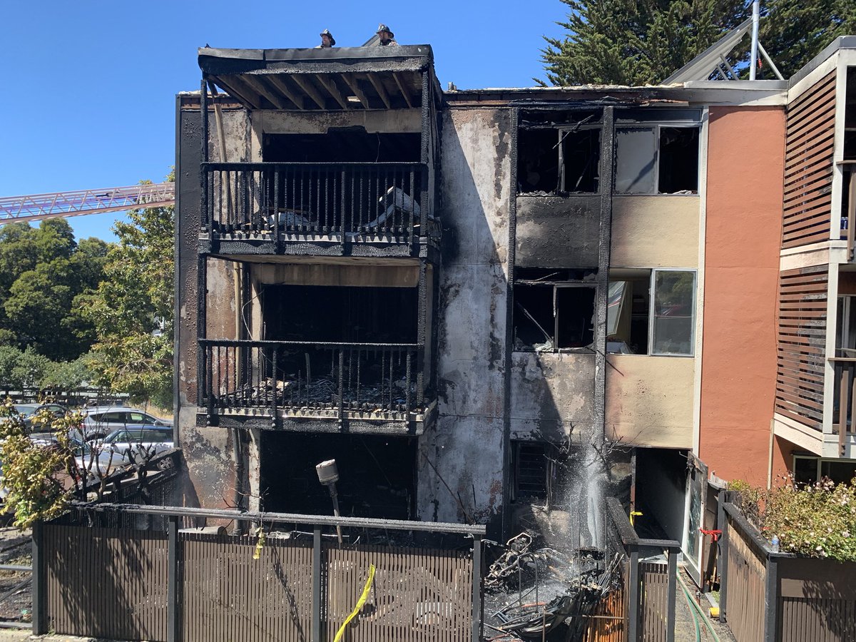 5 hurt, 2 critically, in 2-alarm fire at complex on Ellis near Laguna.
