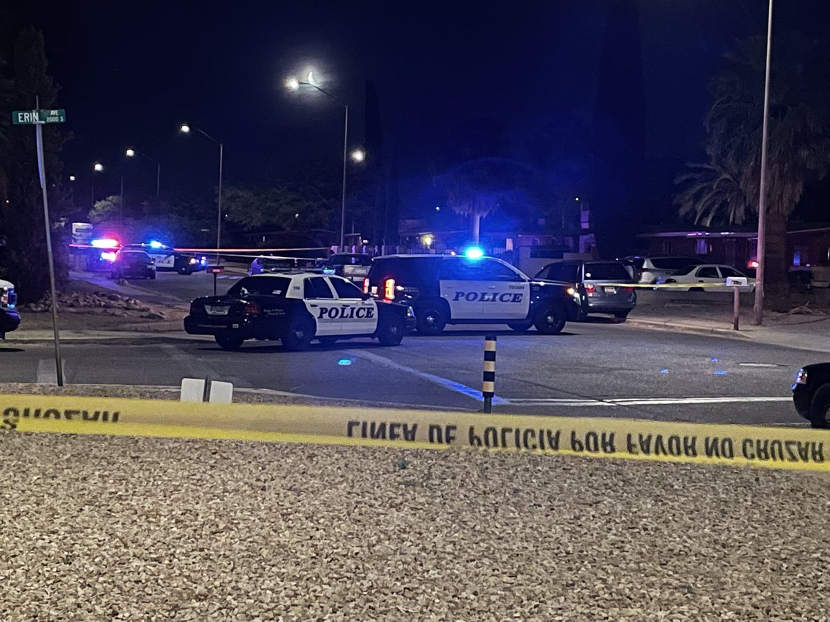 @KOLDNews is learning more about a shooting investigation in midtown Tucson.  One person is in the hospital