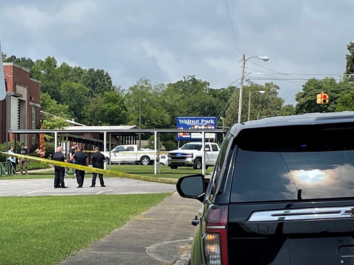 Shooting outside Gadsden AL elementary school this morning leaves suspect dead, police officer suffers minor injuries