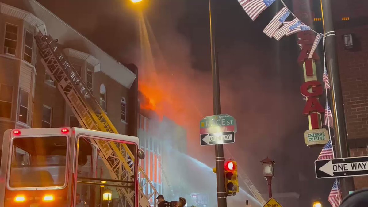 Massive Fire in Chinatown this morning. Everyone evacuated.