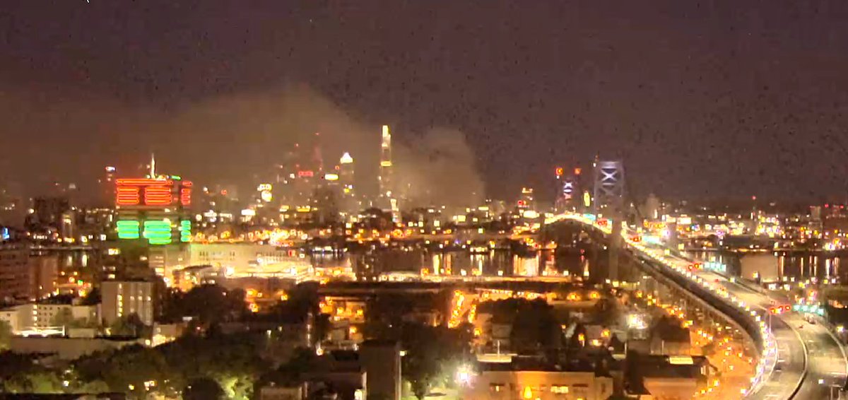 2 Alarm Fire at 10th & Race looks like its getting worse. Smoke pouring over Center City skyline.