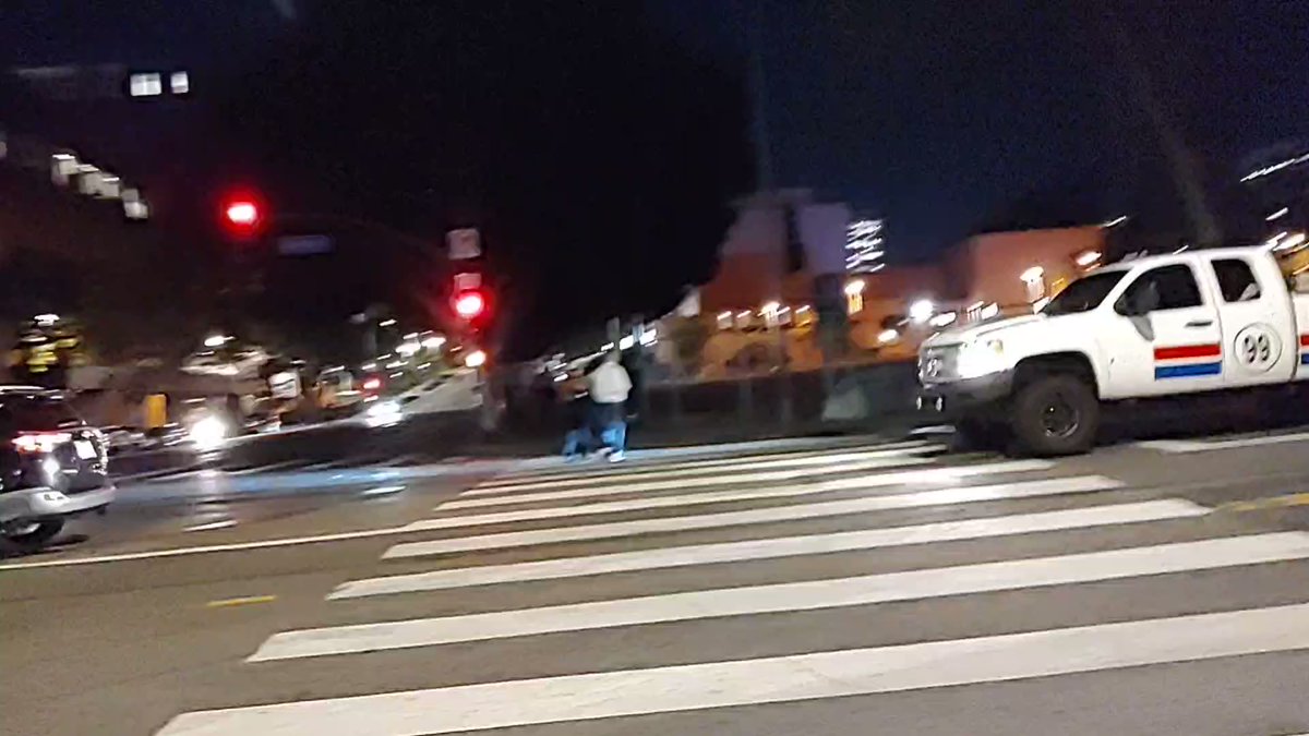 After LAPD viciously brutalized the pro-choice/pro-abortion protest, a truck flying the Gadsden flag does a victory lap and harasses protesters who are trying to go home