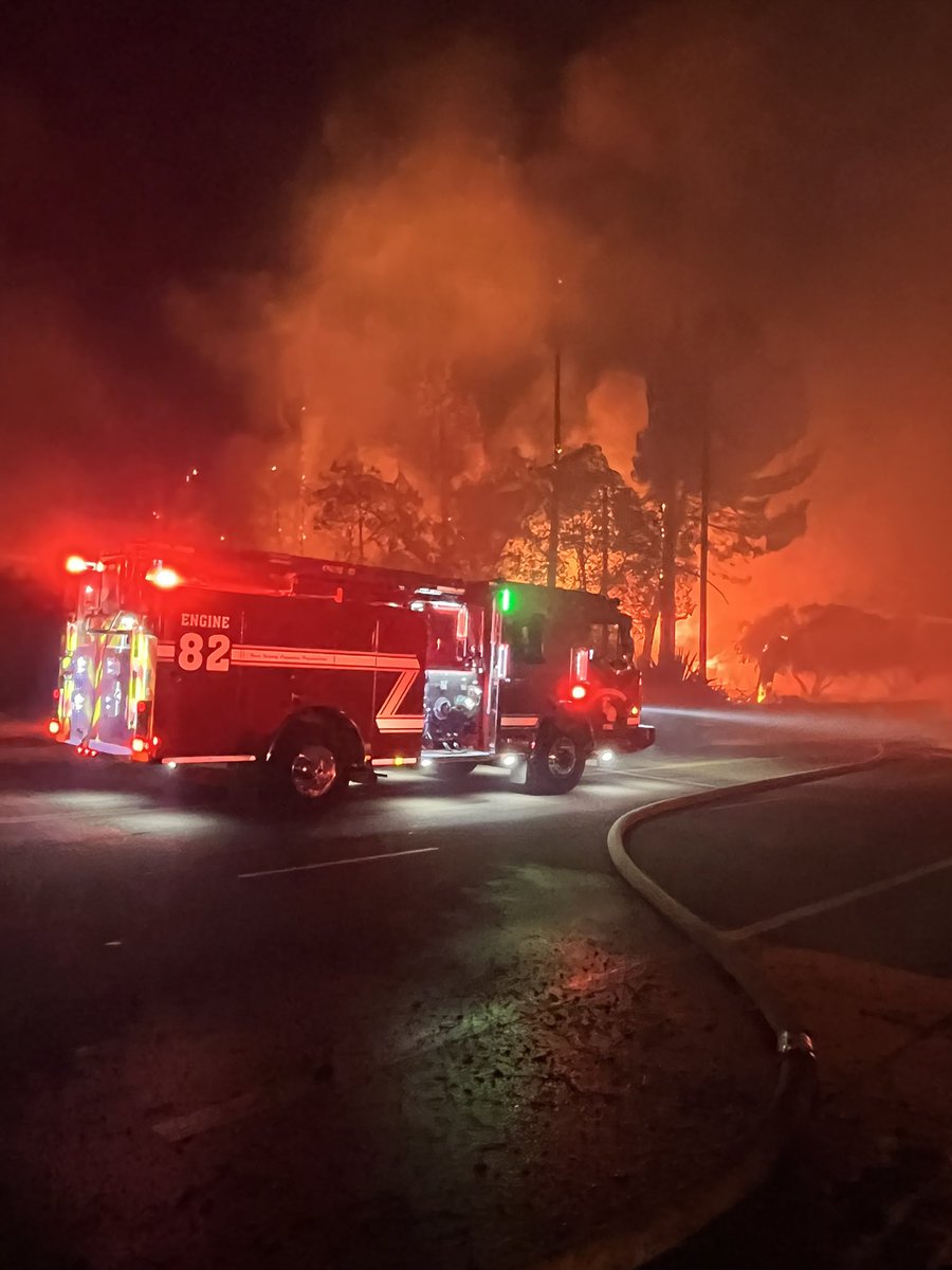 FowlerIncident  65 firefighters battling this vegetation fire that destroyed two structures. No injuries reported.