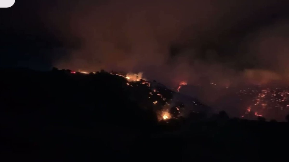 ElectraFire burning in Amador and Calaveras Counties more than 950 acres.