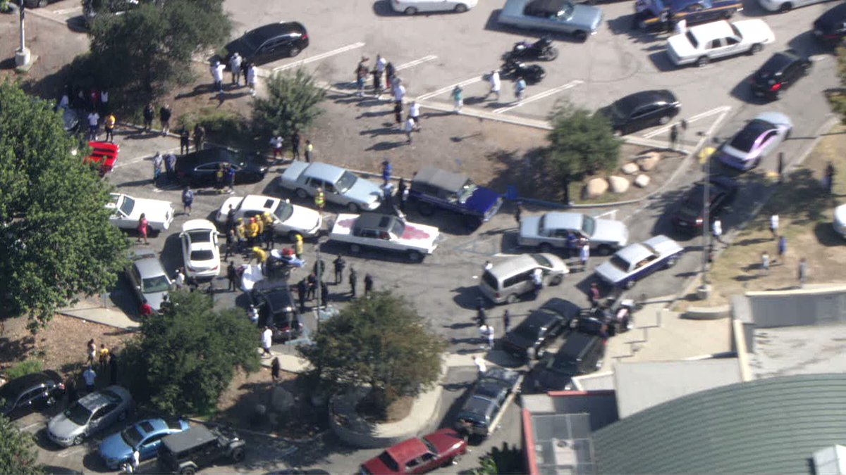 The @LAFD now confirms two people were killed and five others injured in a shooting at Peck Park in SanPedro today. The shooting took place near the park's baseball fields near a car show that was going on. No suspects have been identified or arrested yet