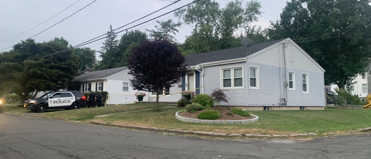 @Danbury_PD released the identities of those who died: Sonia Loja, 36, Junior Panjon, 12, Joselyn Panjon, 10, and Jonael Panjon, 5.   Police believe the kids were strangled. And the mom's cause of death is asphyxia by hanging.
