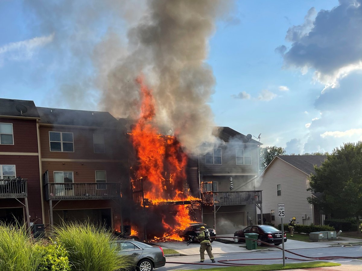 Firefighters responded at 6:55pm to a townhome fire on the 2200 block of Baywood Tree Lane, Snellville. Encountering heavy flames upon arrival, firefighters were able to contain most of the fire damage to the townhome of origin. Red Cross is assisting 3 adults who were displaced