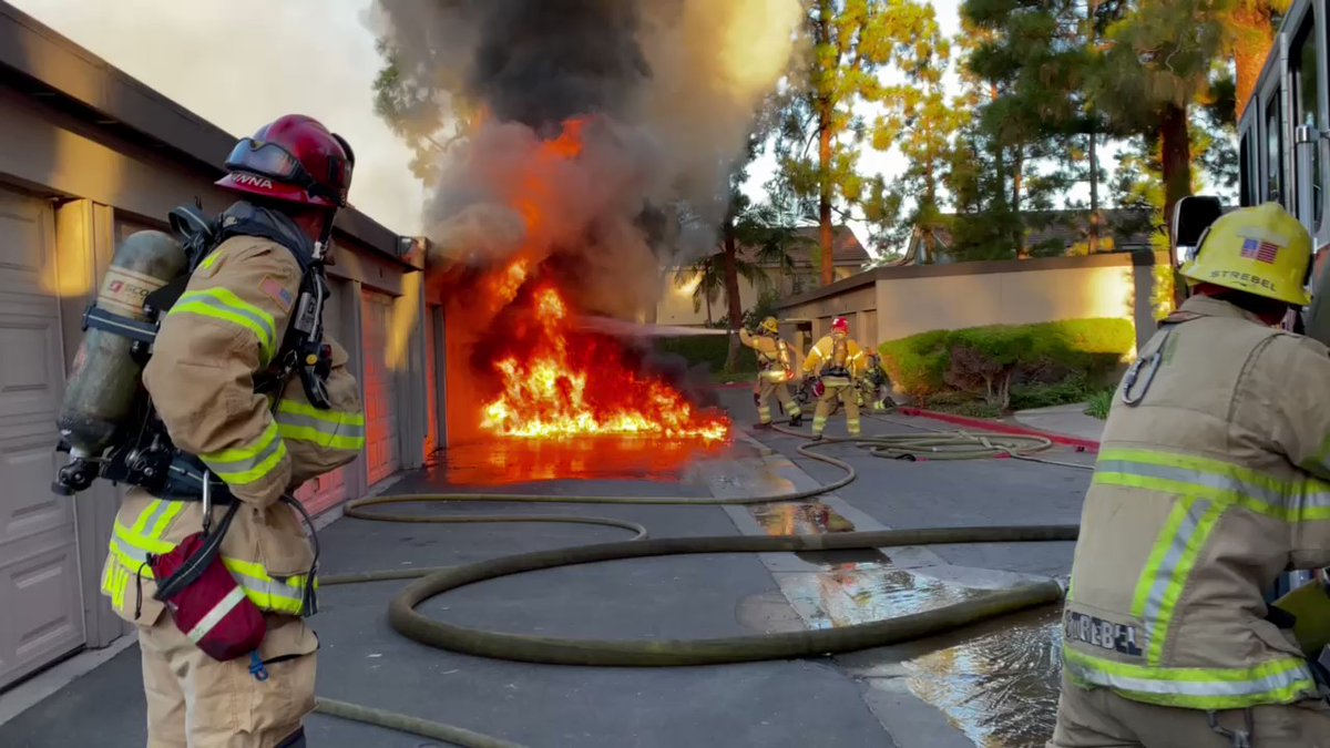 At 7:11 tonight fire broke out in a row of detached garages in the 2700 block of S. Fairview in Santa Ana. FF's quickly knocked the fire down before it could threaten neighboring buildings. No injuries. Cause under investigation.