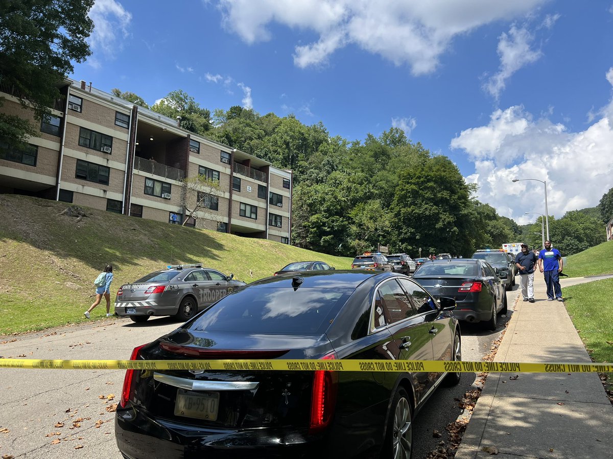 A lot of state police troopers at apartment complex in Aliquippa after a shooting. We see medics here, but unclear on extent if injuries
