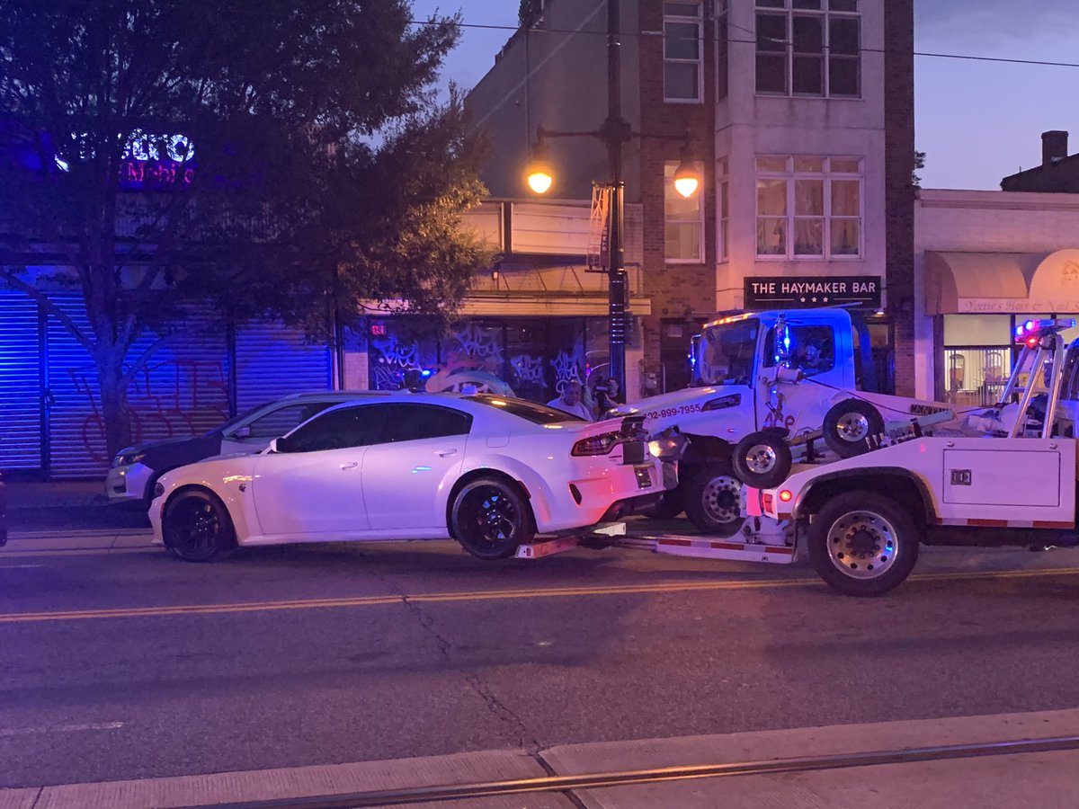 At scene of H St NE shooting that injured @Commanders RB Brian Robinson we saw police towing this car with  Alabama plates. Unclear if Robinson was shot in attempted robbery or carjacking, but very glad he's OK. Police believe 2 juvenile are response