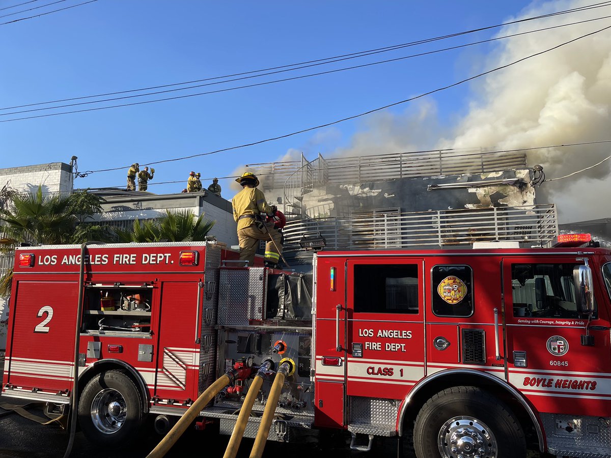 This afternoon, it took more than 180 LAFD members about 2 hours to extinguish this major emergency structure fire in BoyleHeights. On this record heat day