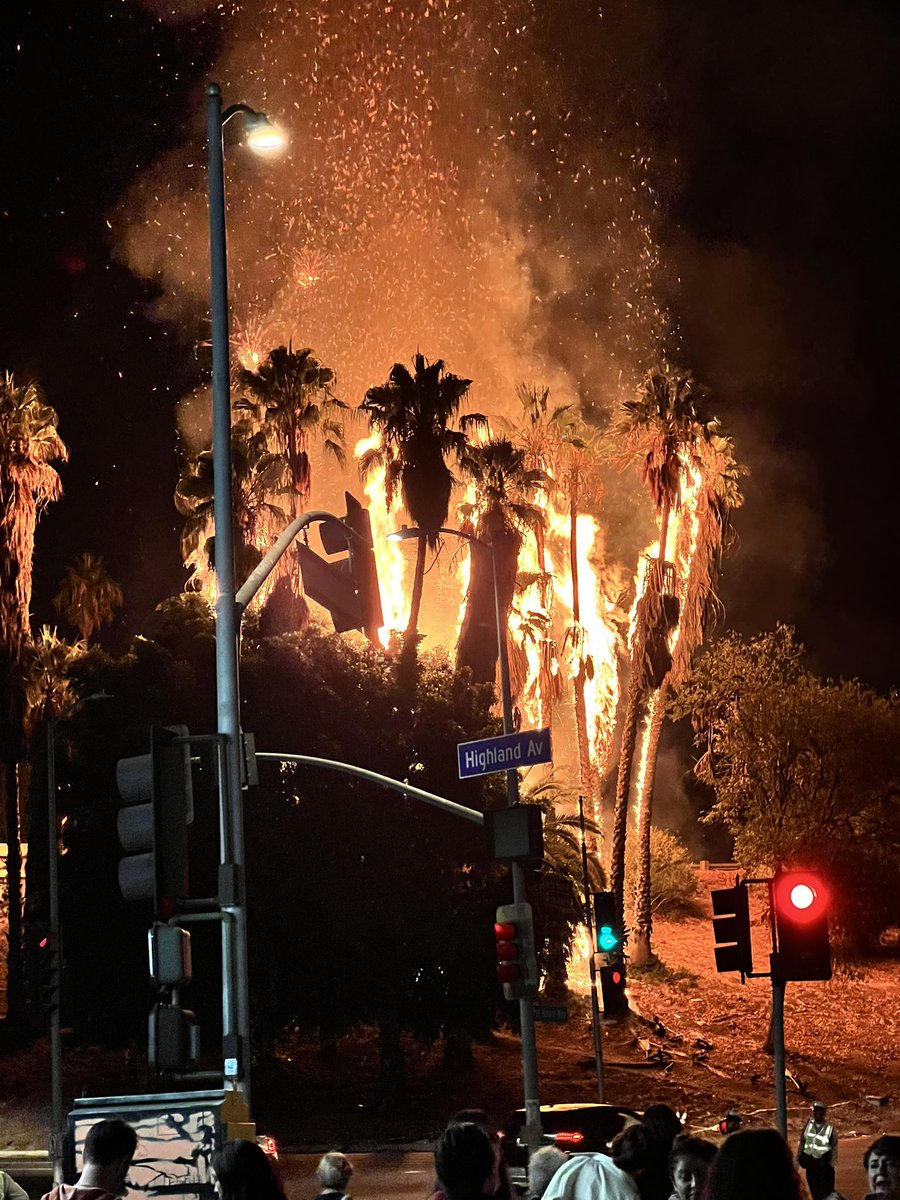 Stunning scene here as crowd streams out of the Hollywood Bowl - firefighters seemed to be on scene immediately and fire now appears under control