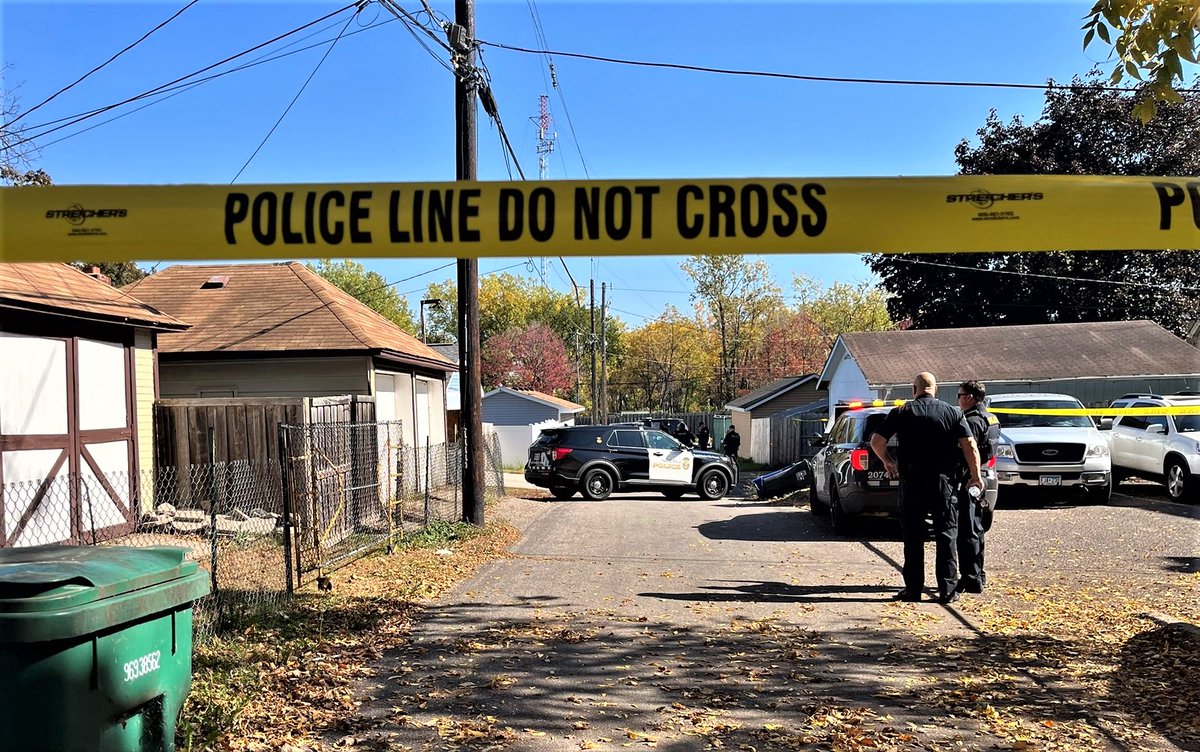 SAINT PAUL: Fatal shooting - 10xx York Ave. - Police are on scene of a confirmed fatal shooting after a male was reportedly found unresponsive in an alley around 12:30 p.m. - SPPD has confirmed the incident is being investigated as a homicide, and more info expected later today