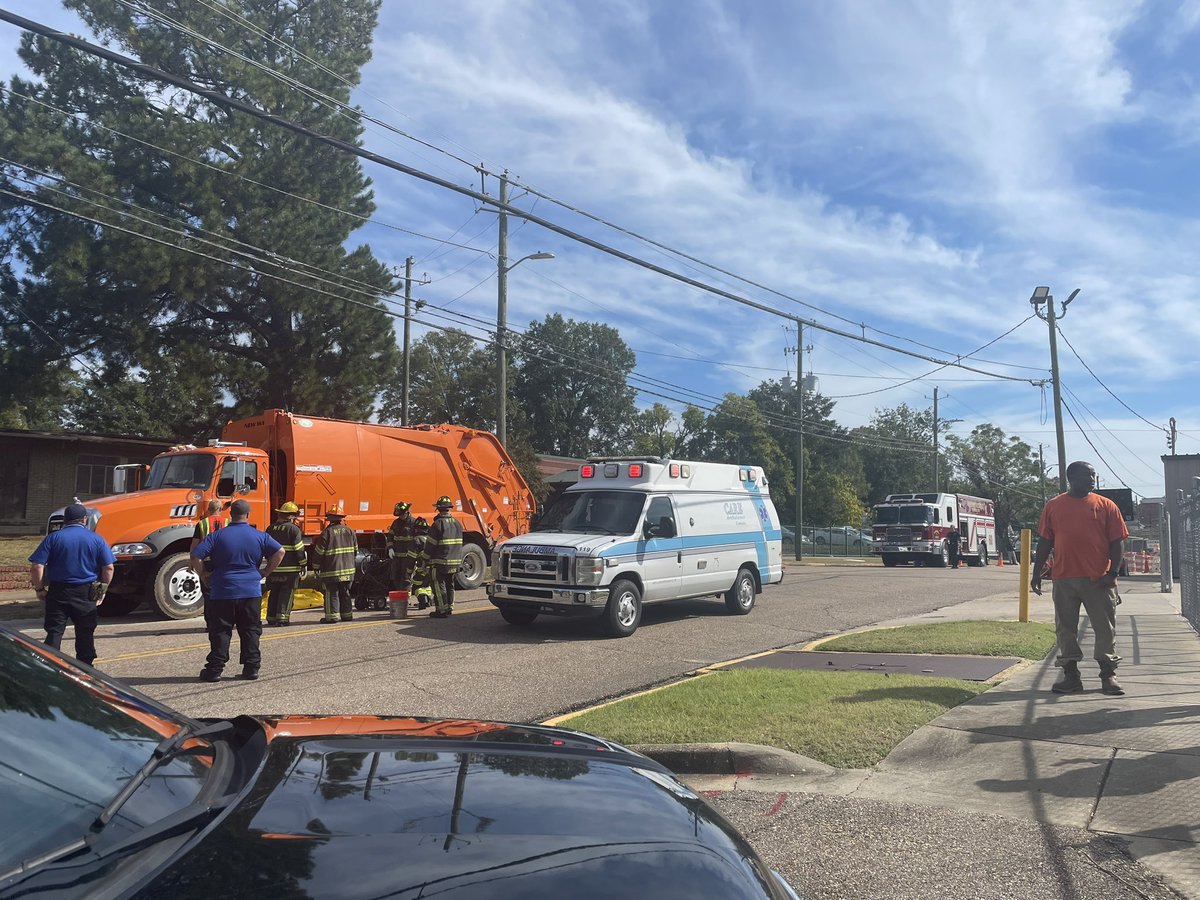 Active scene on South Jackson Street near Family Dollar. Avoid the area at this time.