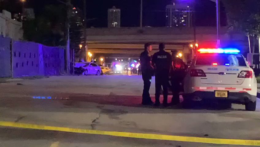 Miami Police are investigating a shooting that resulted in a multi-vehicle crash on Friday. According to police, Just before 9:00pm,officers say a man who was traveling at NW 17th street & 3rd Ave hit three other vehicles, including one that was parked and was unoccupied