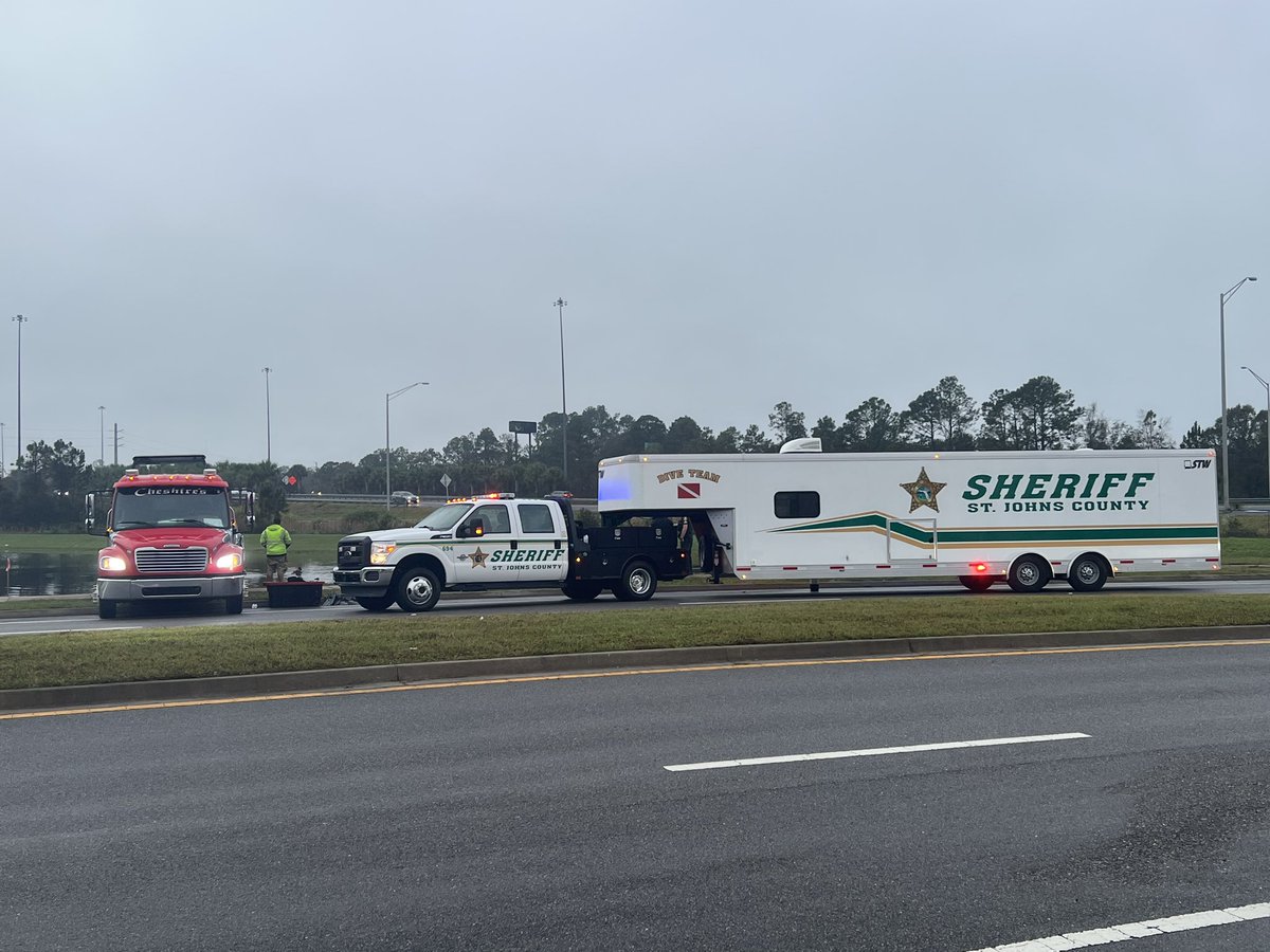 @SJSOPIO and a dive team are on scene of an SUV crashing into a pond in St. Augustine this morning. Right now, they are looking for the driver, who was the only person in the vehicle and have been able to locate that person yet