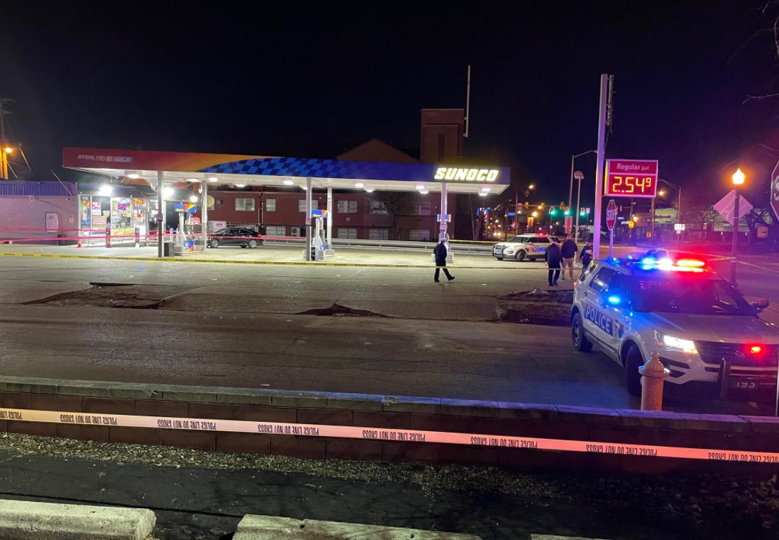 @ColumbusPolice is on the scene of a fatal shooting on W Broad St that happened just before midnight. Police say a robbery was happening at the business and the victim shot was not willing to give up his items.