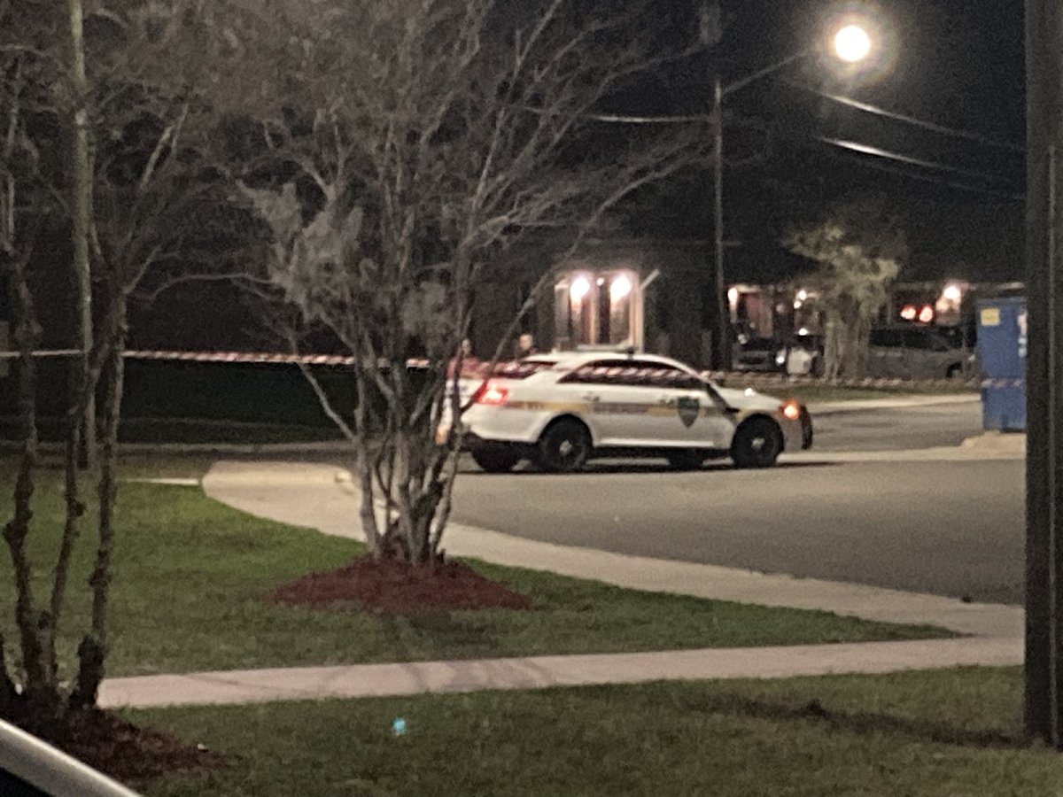 SHOOTING - 2 teenage boys were shot at the Southwind Villas Apts shortly before 8pm last night - @JSOPIO says they're in stable condition at the hospital and no suspect was in custody overnight