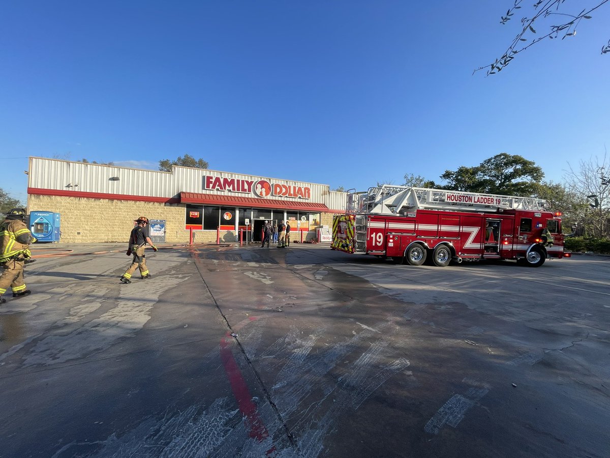 The store on fire near the 3100 block of Collingsworth has been extinguished. No FF or civilian injuries have been reported. HFD Arson is on location