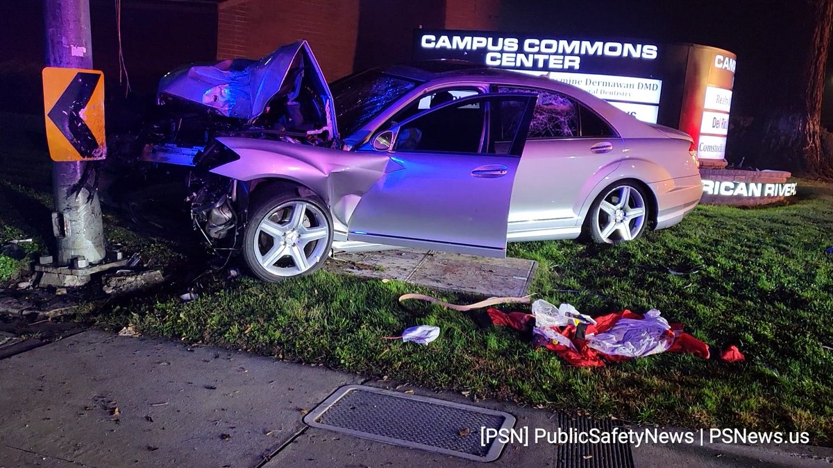 Howe Ave and American River Drive   Around 1:16 a.m., Sacramento Fire and Sacramento Police responded to a vehicle into a power pole at Howe Ave and American River Drive