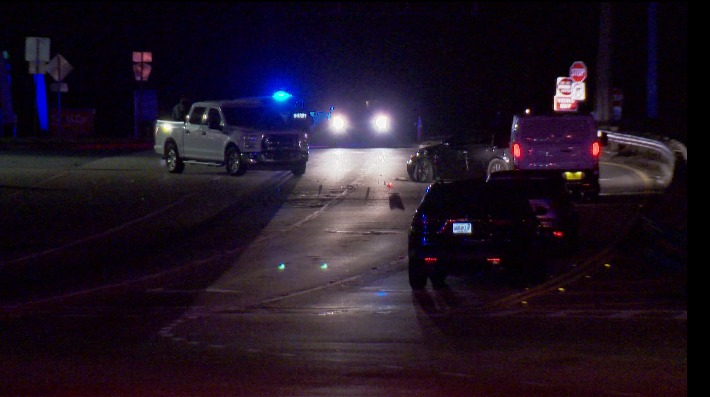 Deadly shooting: 1 killed, multiple injured in shooting at Rinehart Rd and 46A in Seminole County. Sheriff's Office says people in 2 cars were shooting at each other. SO says it was not random. We saw 2 vehicles, a car and a pickup, towed from the scene WESH