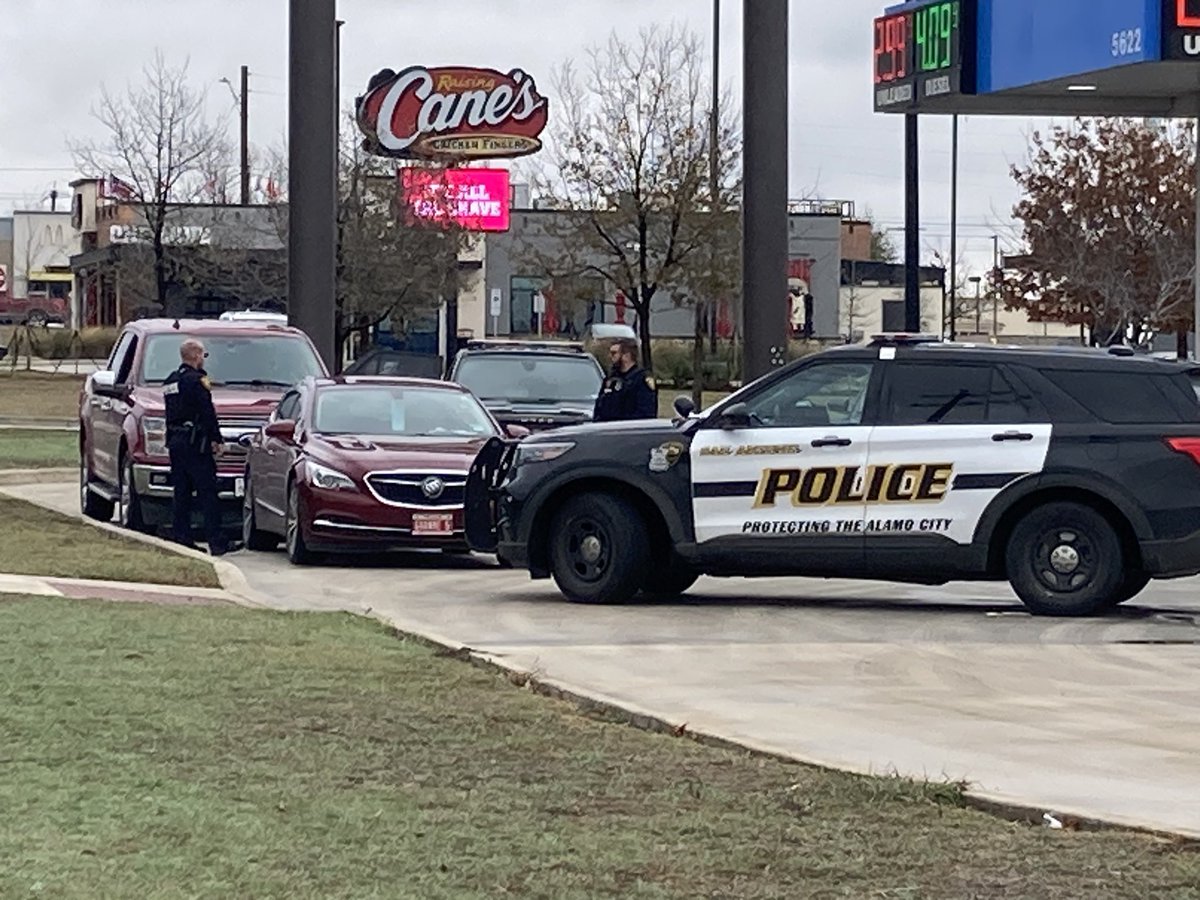 The child (Aviani Brown) has been located safely, and the suspect is currently detained for questioning. Missing Persons Unit has been notified and the Amber Alert will be discontinued shortly