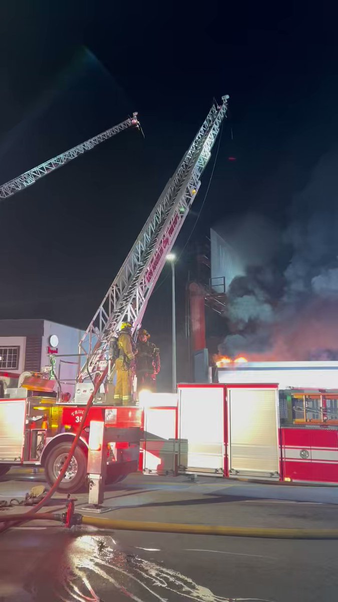 LAFD is working to put out a fire at 7/11 on Cahuenga & Yucca St. in Hollywood the street is closed between Hollywood Blvd &amp; Franklin Ave. Heavy smoke in the area.