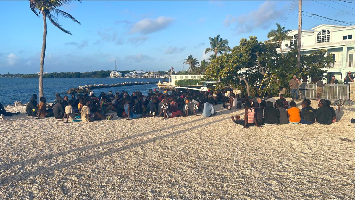 More than 100 migrants come ashore in Florida Keys