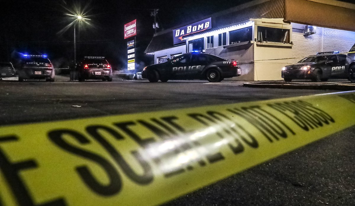 Police investigating deadly shooting at popular DeKalb sports bar -  Lithonia