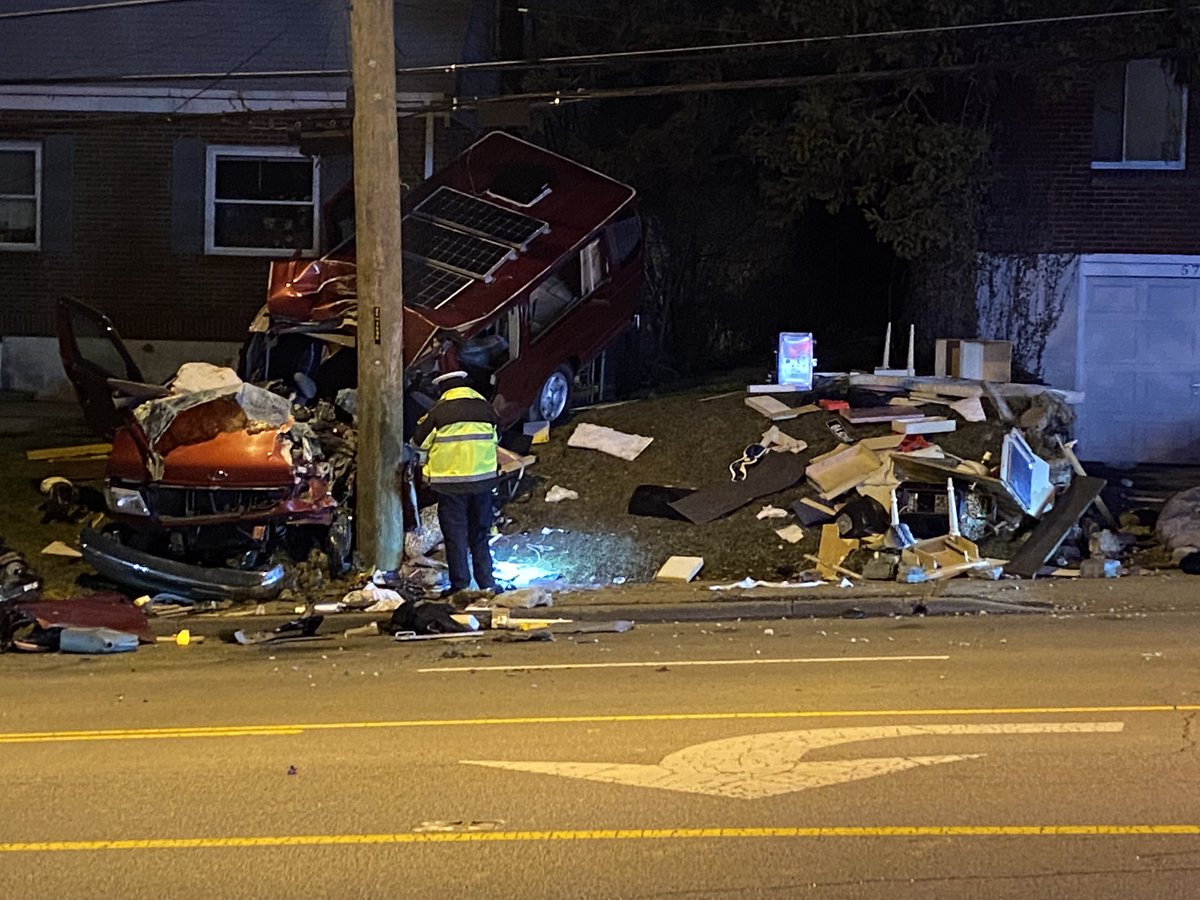 CPD investigating terrible crash this morning along Glenway Avenue in Western Hills. 3 people involved, 1 ejected, 2 extricated. All taken to UCMC. CPD thinks people were living in van.  Glenway CLOSED thru rush hour between Muddy Creek/Glenmore & Midway Avenue