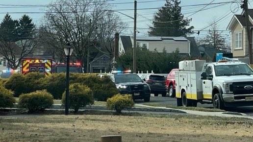 Shooting In New Jersey, At Least 3 Shot In Linden.  Police investigating a shooting with multiple victims in the Chatham Place neighborhood in Linden, New Jersey