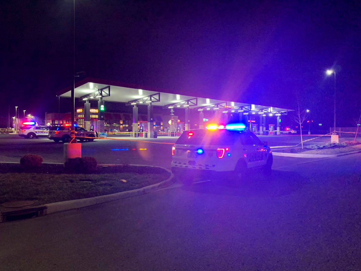 1 person is in critical condition after a shooting at the Sheetz on S. Hamilton Rd.  Very limited info.   Shooting reported at 4:22 AM.