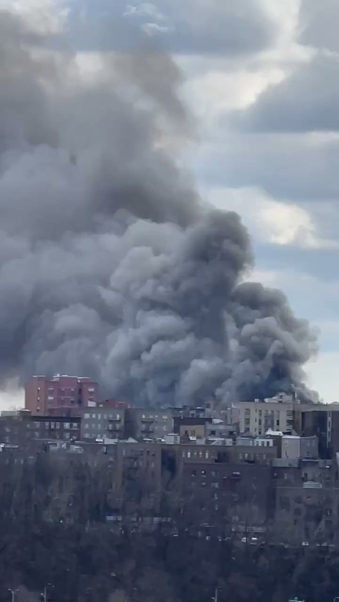 @FDNY fighting  5-alarm fire that has engulfed the Grand Food Concourse in the Bronx, New York