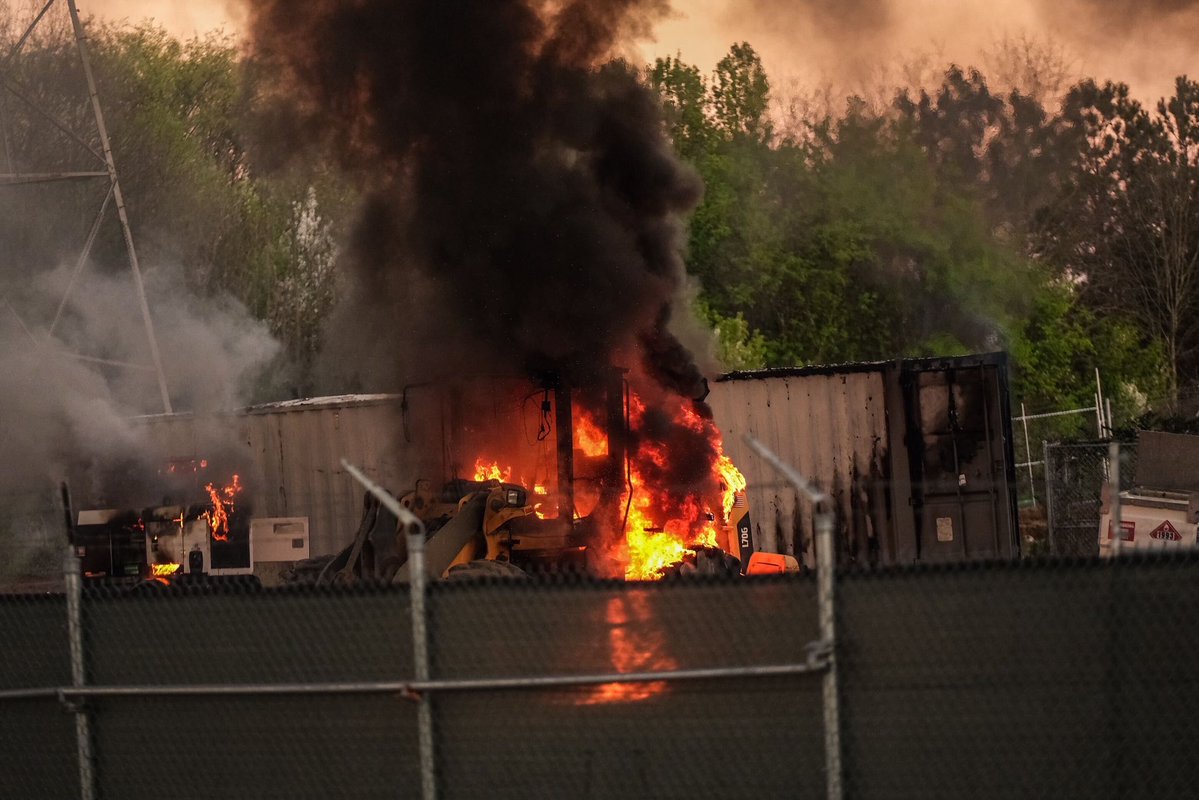 @Atlanta_Police expected to name protesters arrested in clash w officers. 35+ detained when self proclaimed anti CopCity protesters allegedly targeted police w Molotov cocktails, fireworks & rocks