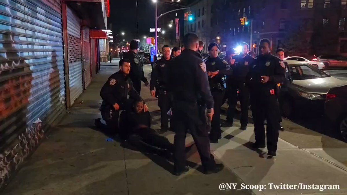 Brooklyn: East 21st Street & Cortelyou Road, a police officer from the @NYPD70Pct was injured in during an arrest. It's not known to us what led to the altercation. The suspect was arrested and taken to the hospital